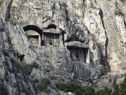 Pontic Rock Tombs of Amasya