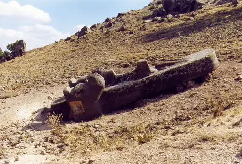 Fasıllar Monument