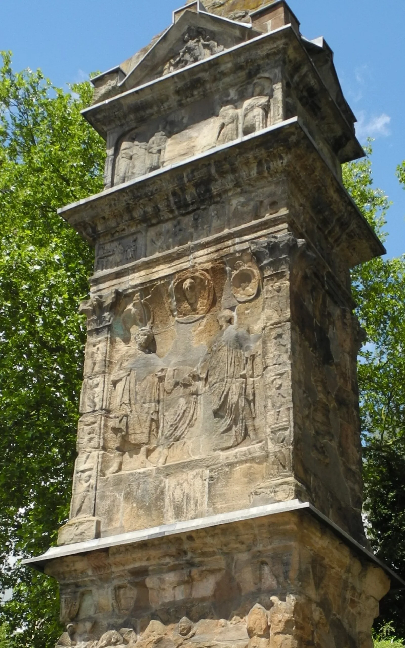Igel Column