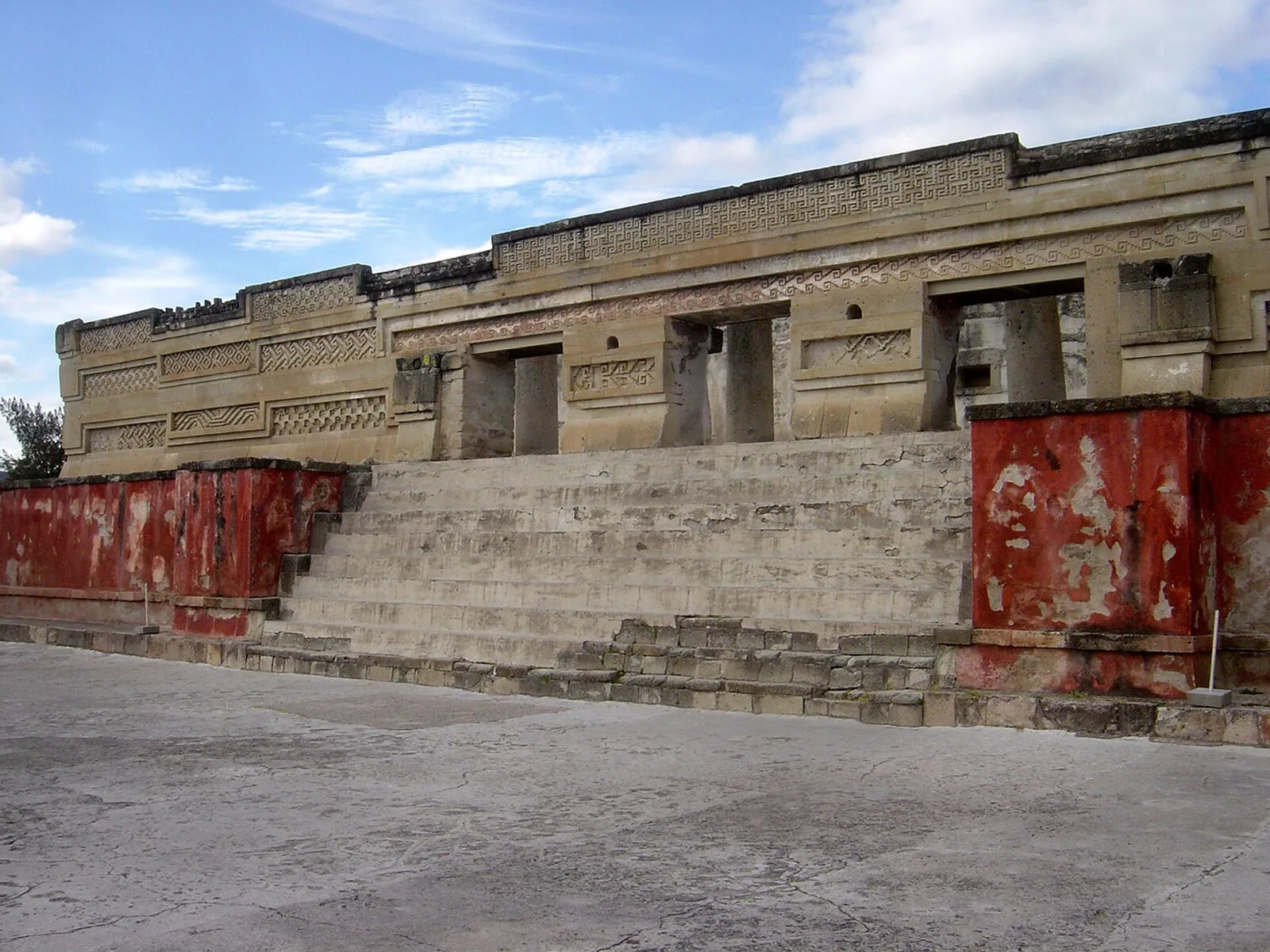 Mitla, Entrance to Tomb 1