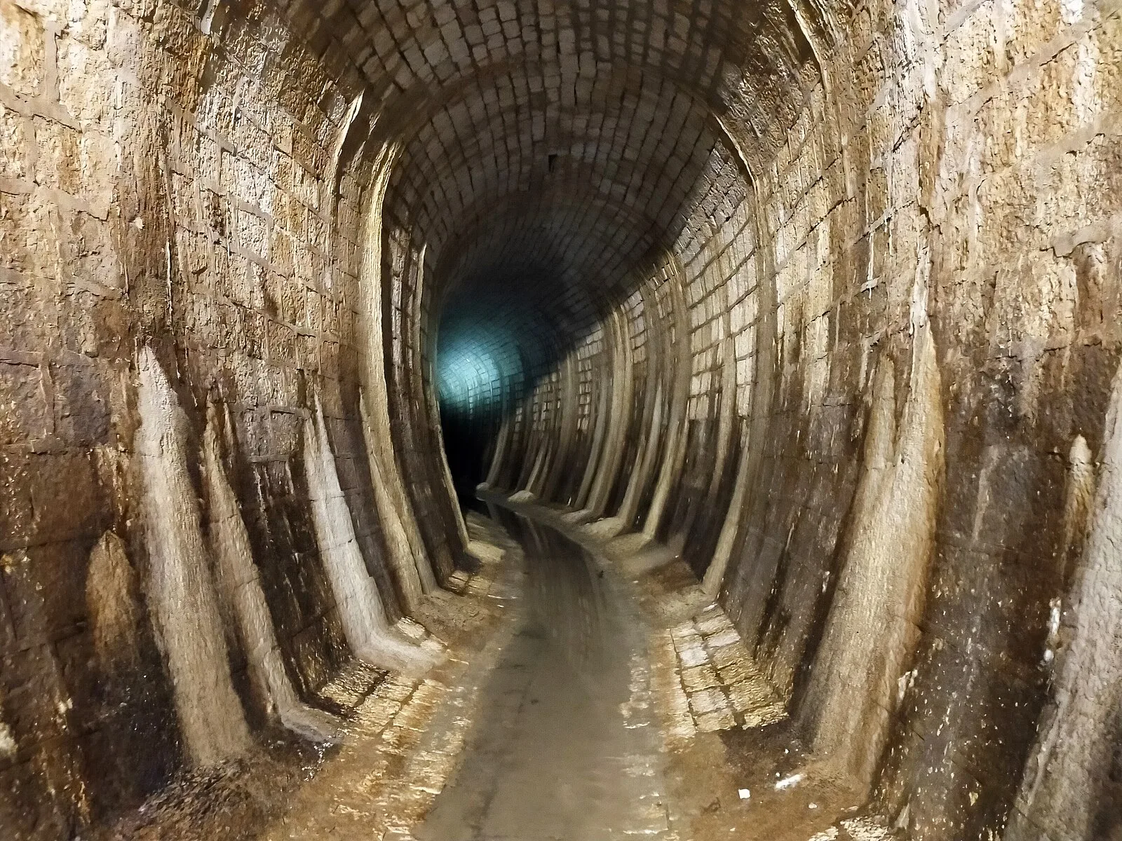 Tunnels of Claudius