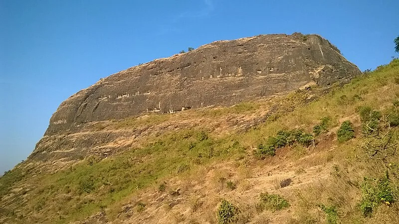 Khuntichi Vaat Hadsar Fort