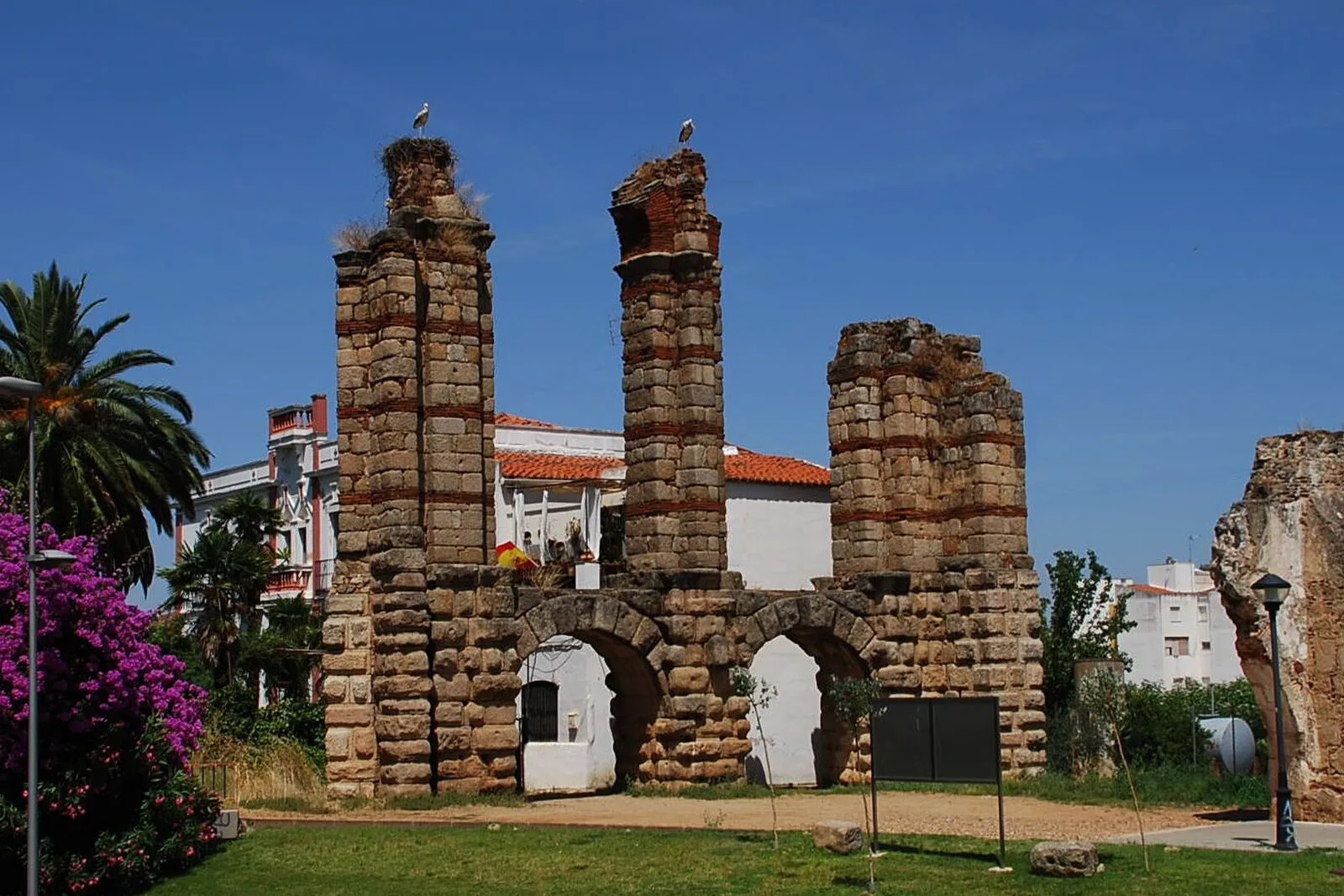 San Lázaro Roman Aqueduct