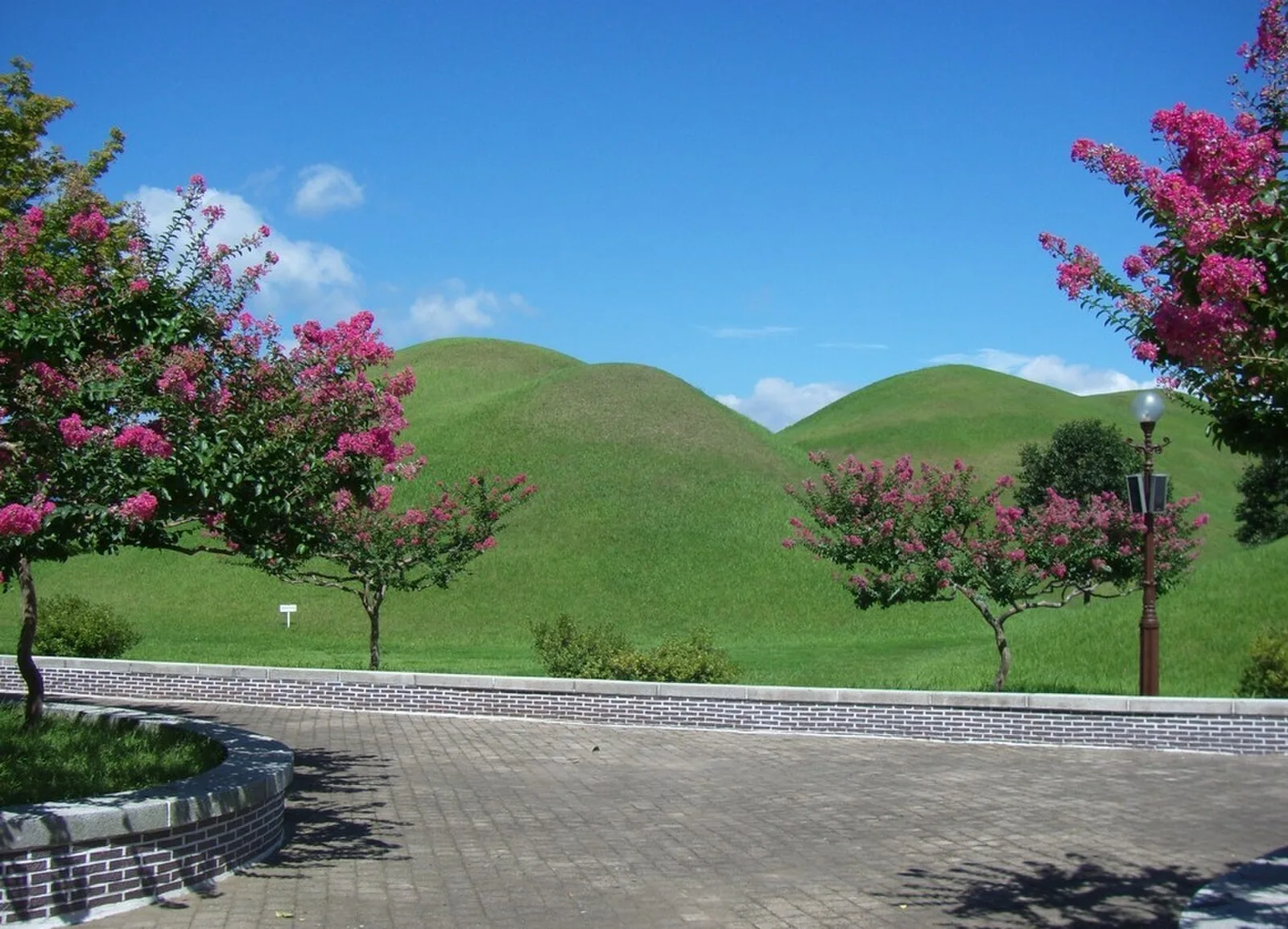 The Tumuli Park Belt