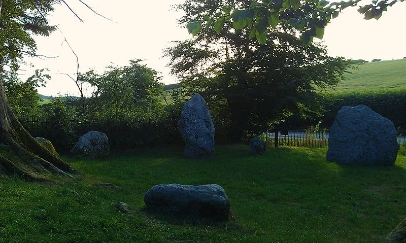 Nine Stones, Winterbourne Abbas