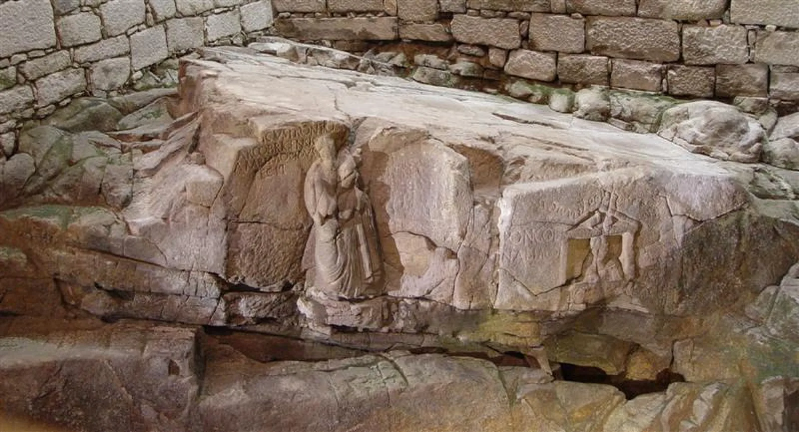 Fountain of the Idol