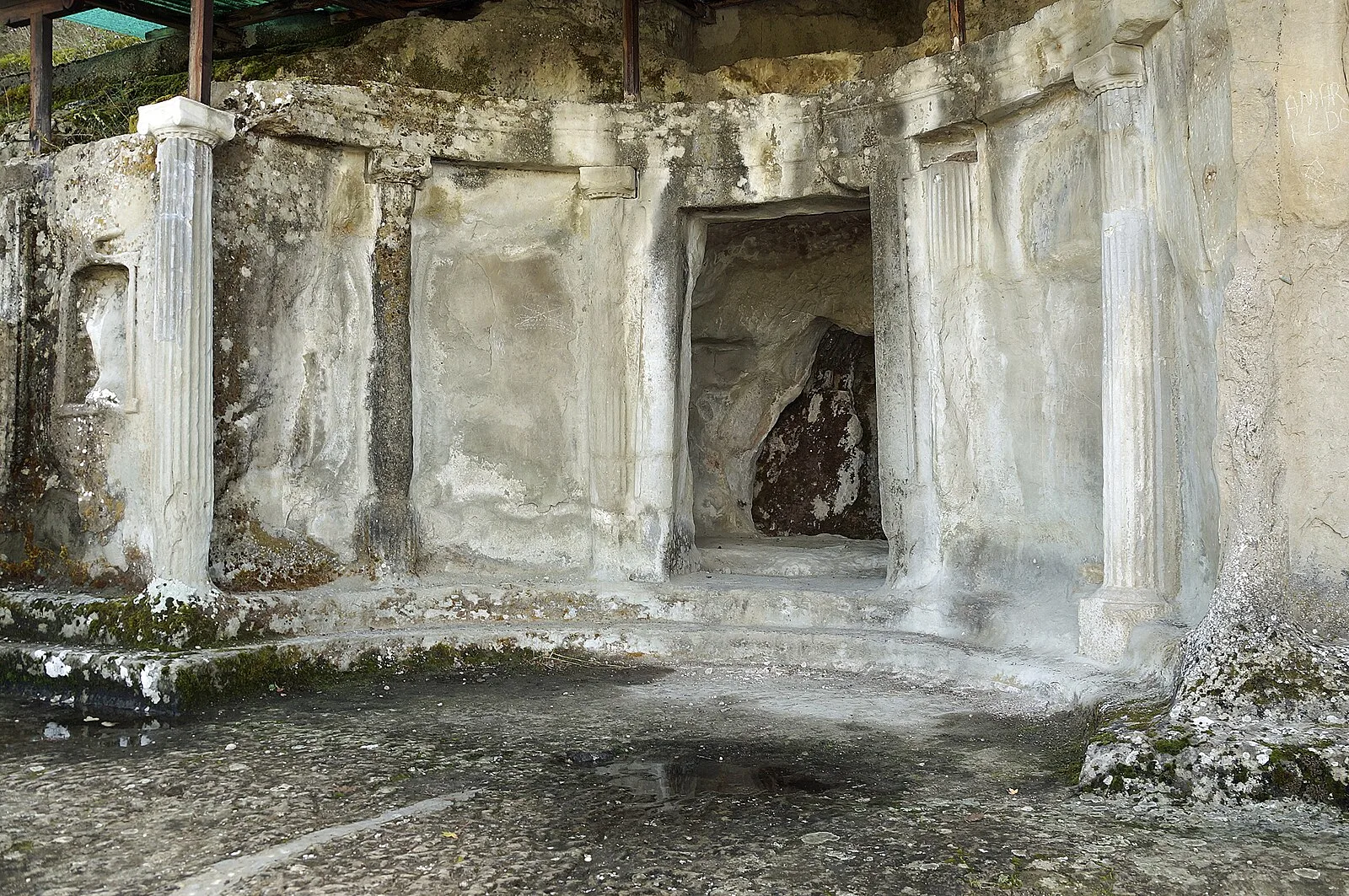 Royal Tombs of Selca e Poshtme