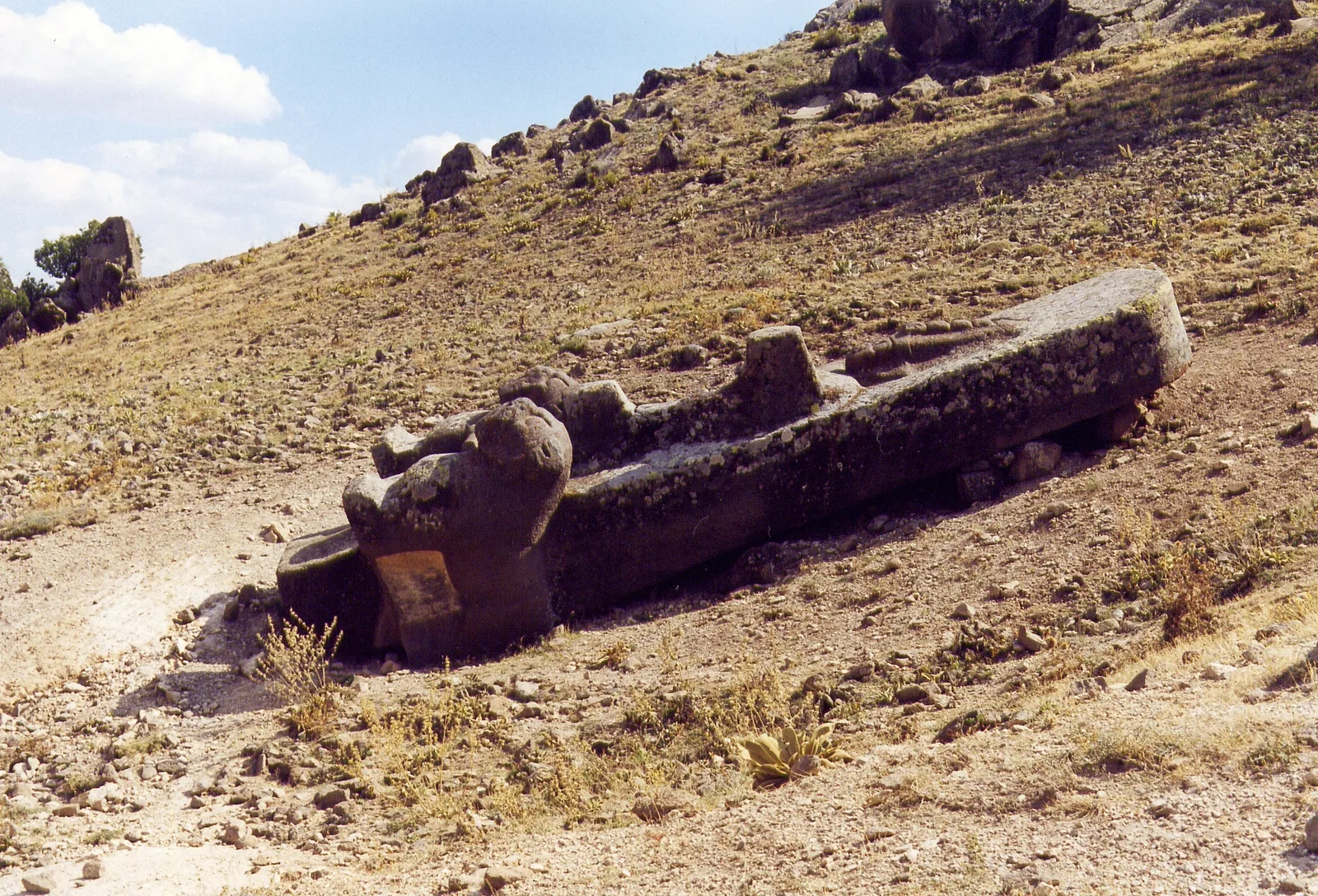 Fasıllar Monument