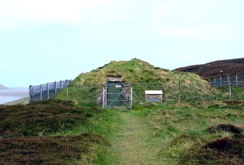 Knowe of Yarso Chambered Cairn