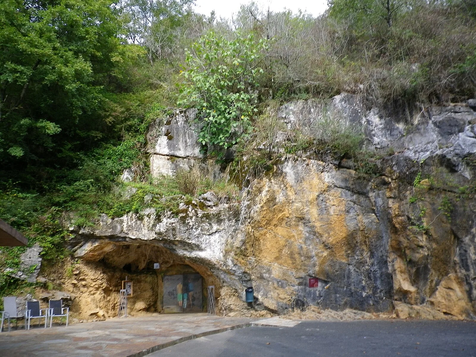 Isturitz and Oxocelhaya Caves