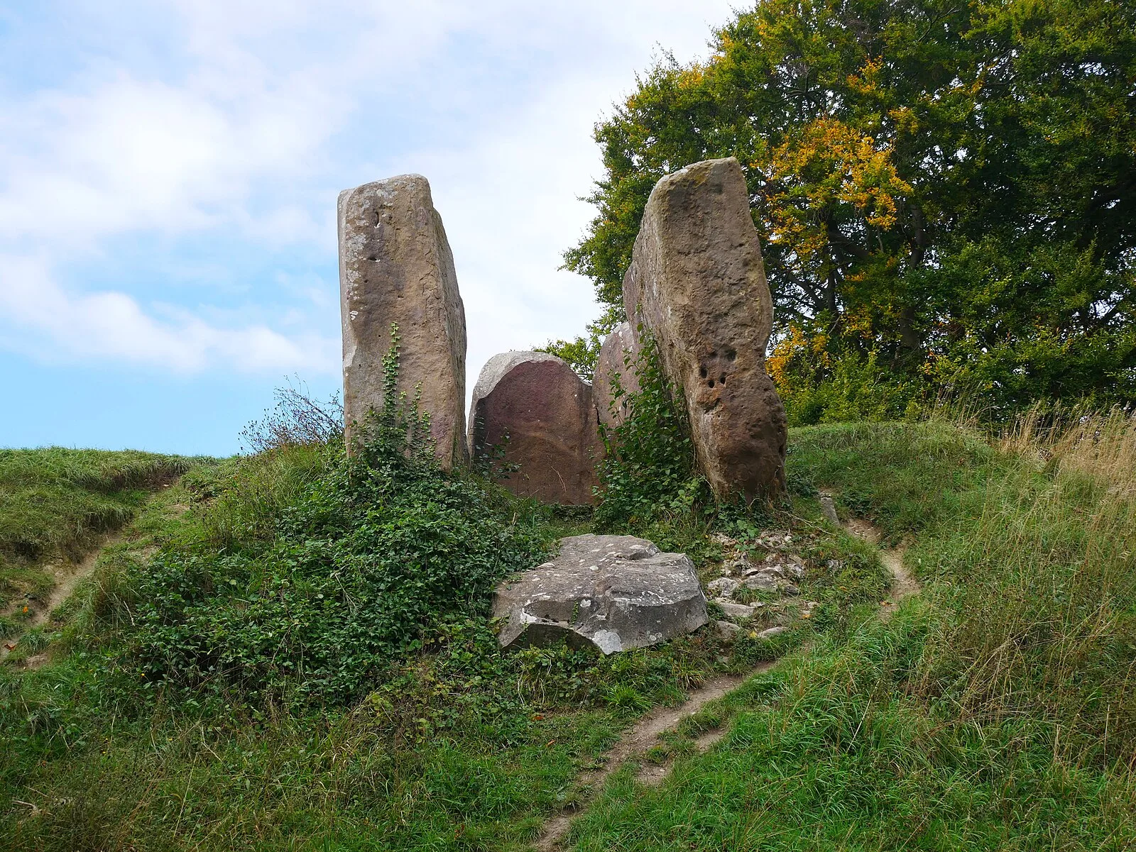 Coldrum Long Barrow