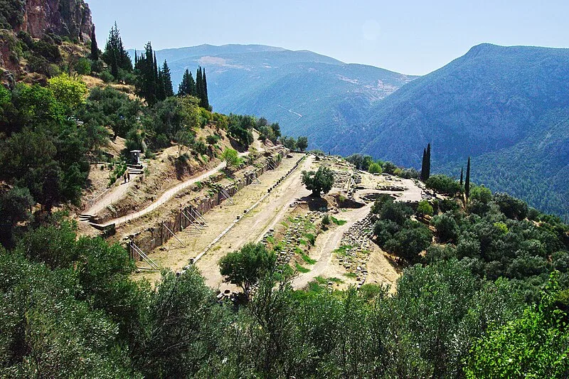 Gymnasium, Delphi