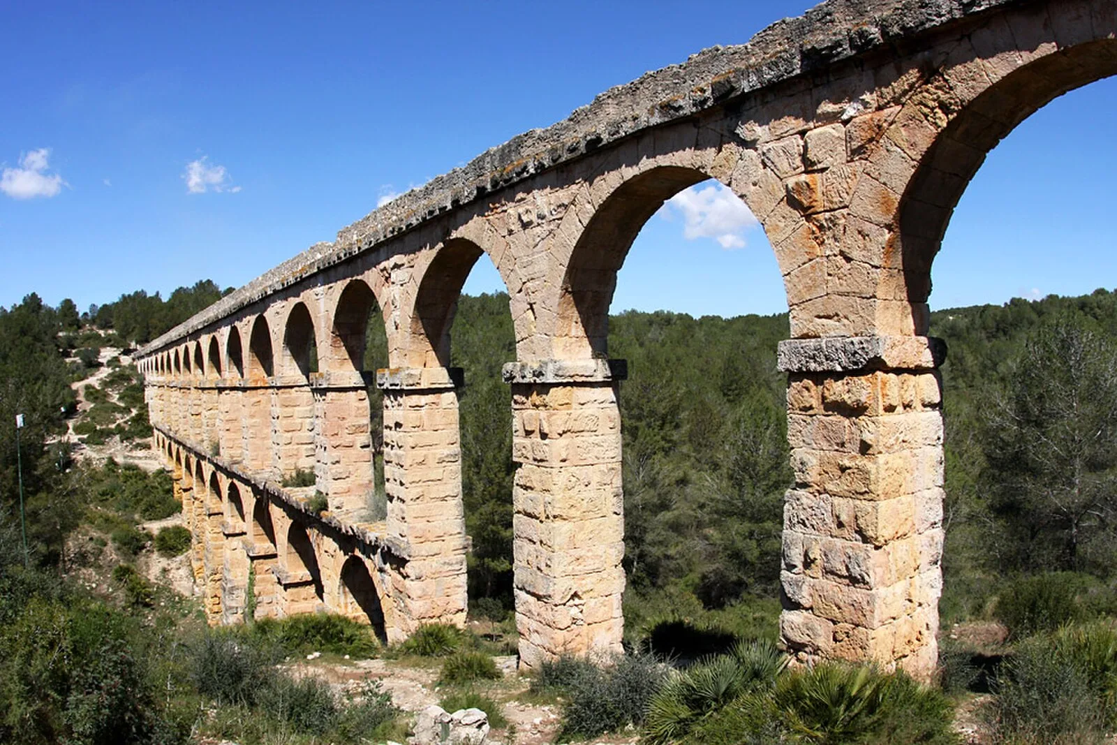 Les Ferreres Aqueduct
