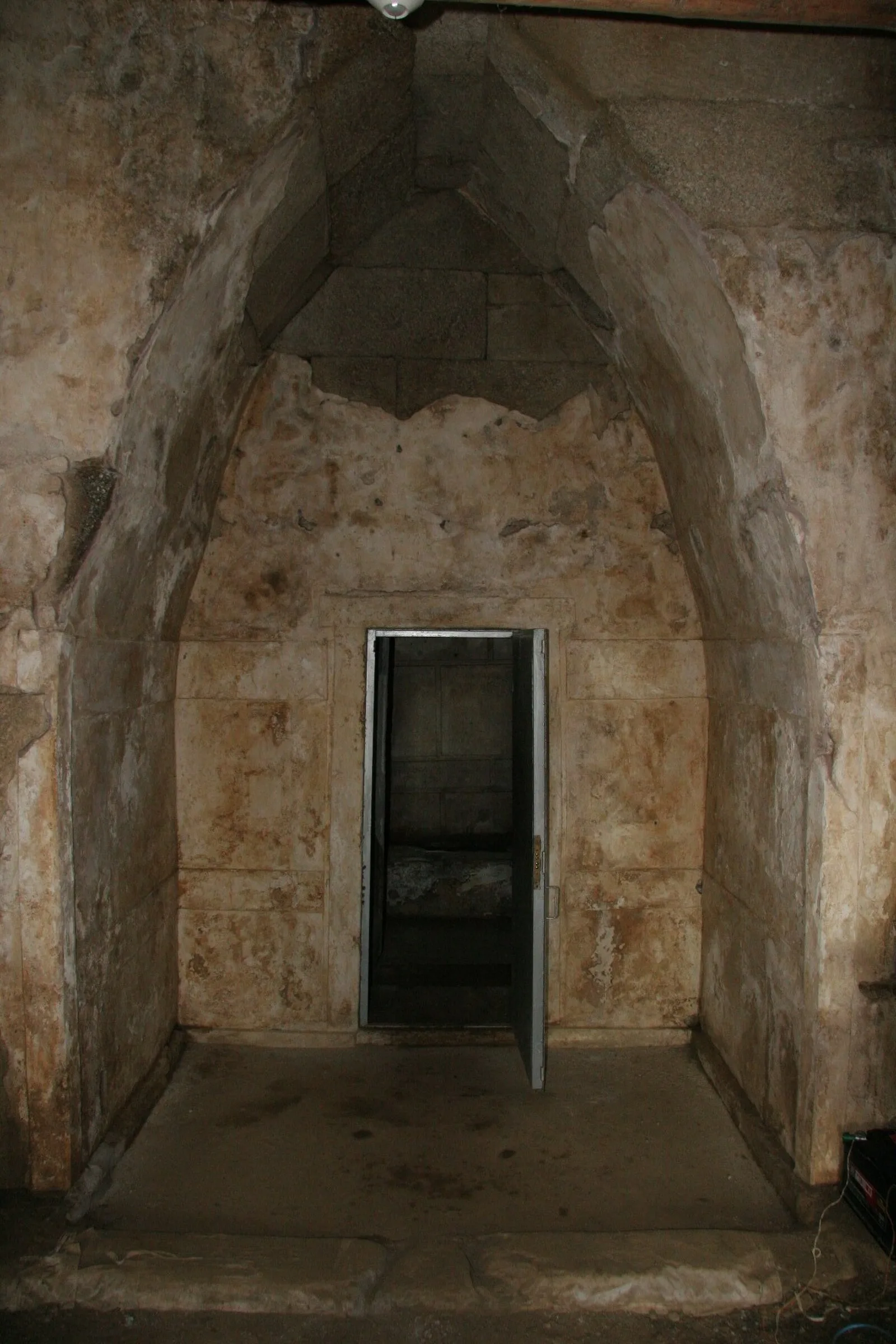 Thracian Tomb Helvetia