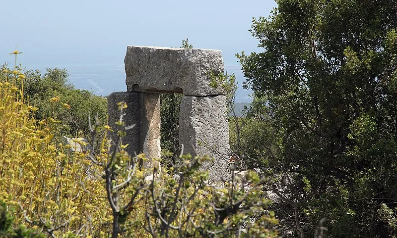 Imbriogon Tombs