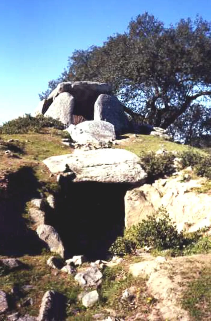 Great Dolmen of Comenda da Igreja