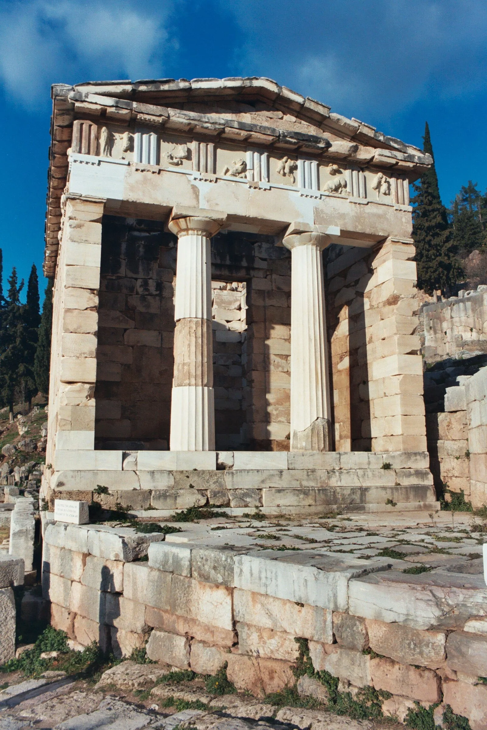 Athenian Treasury, Delphi