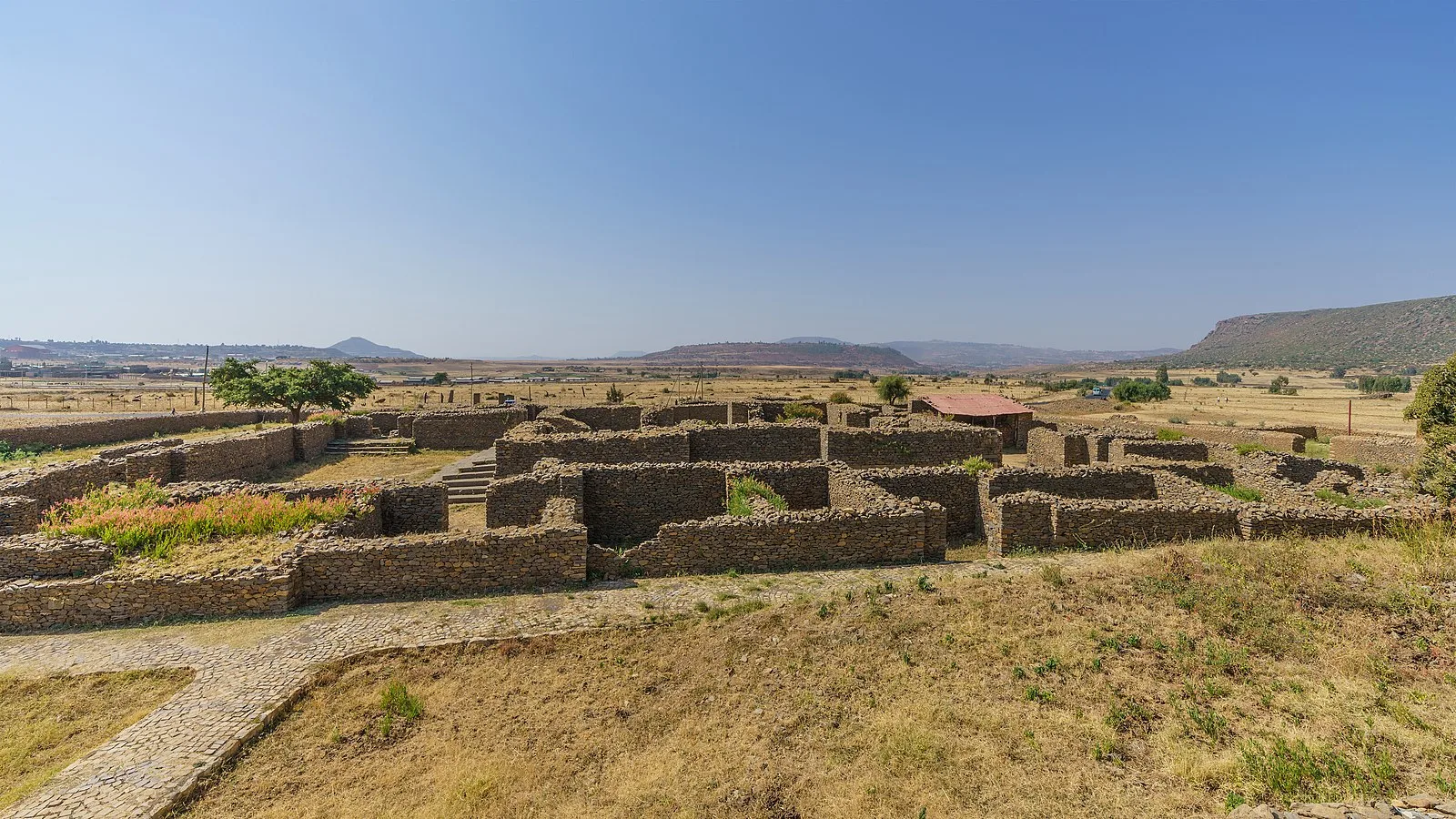 Dungur Palace (Queen of Sheba Palace)