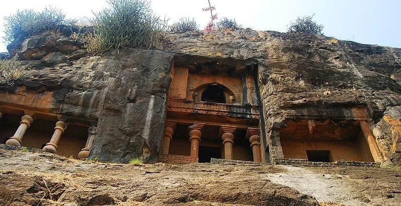 Manmodi Caves
