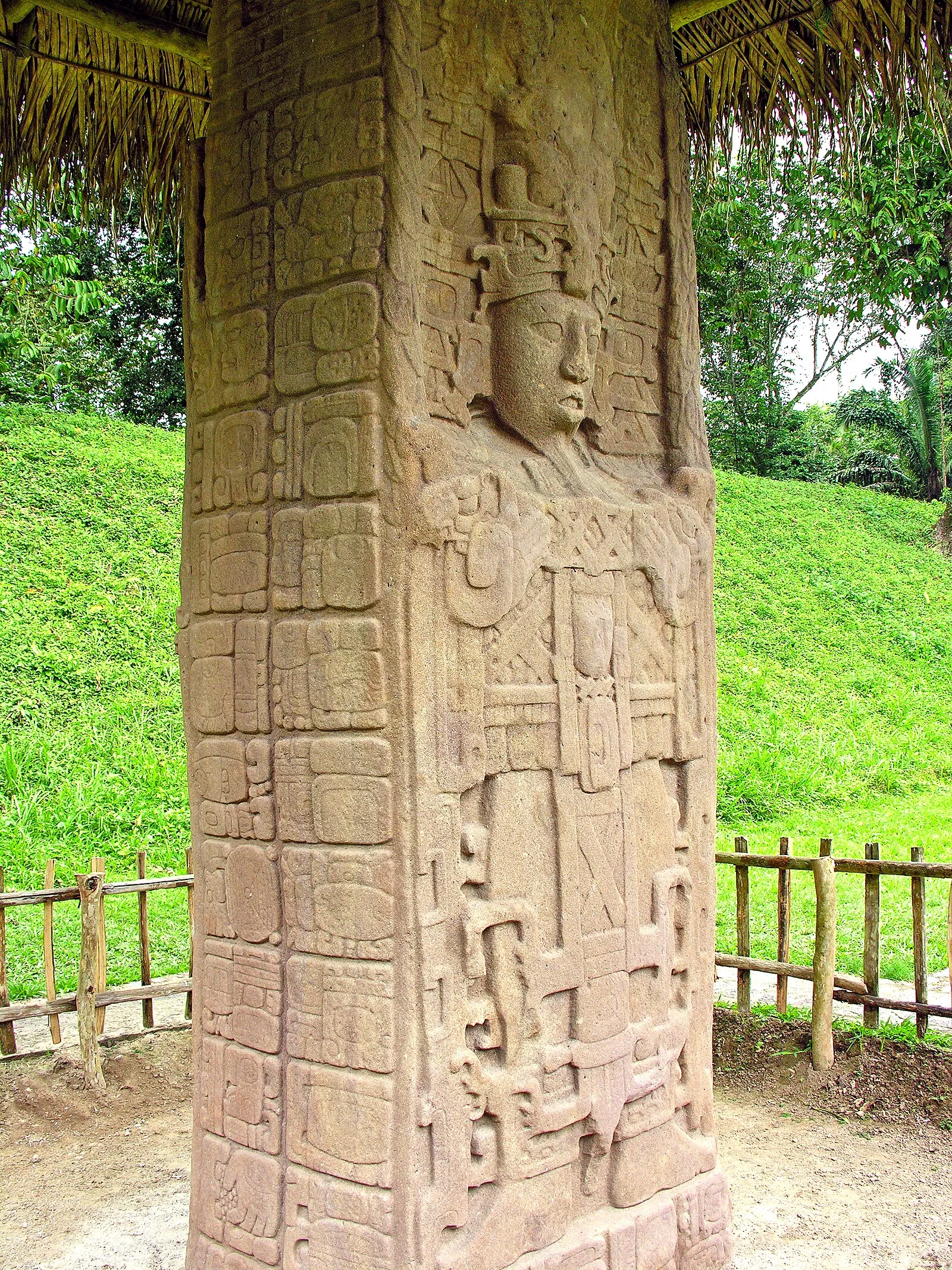 Quirigua (Parque Arqueológico y Ruinas de Quiriguá)