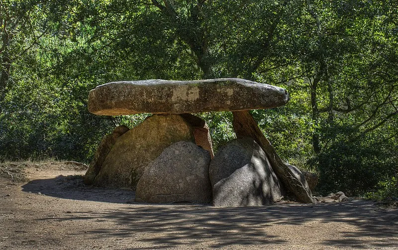Dolmen de Axeitos