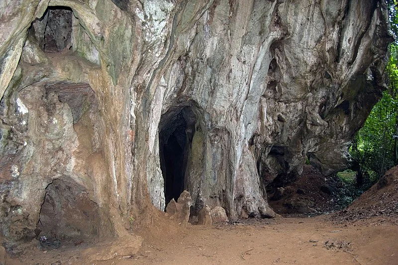Lang Rongrien Rock Shelter