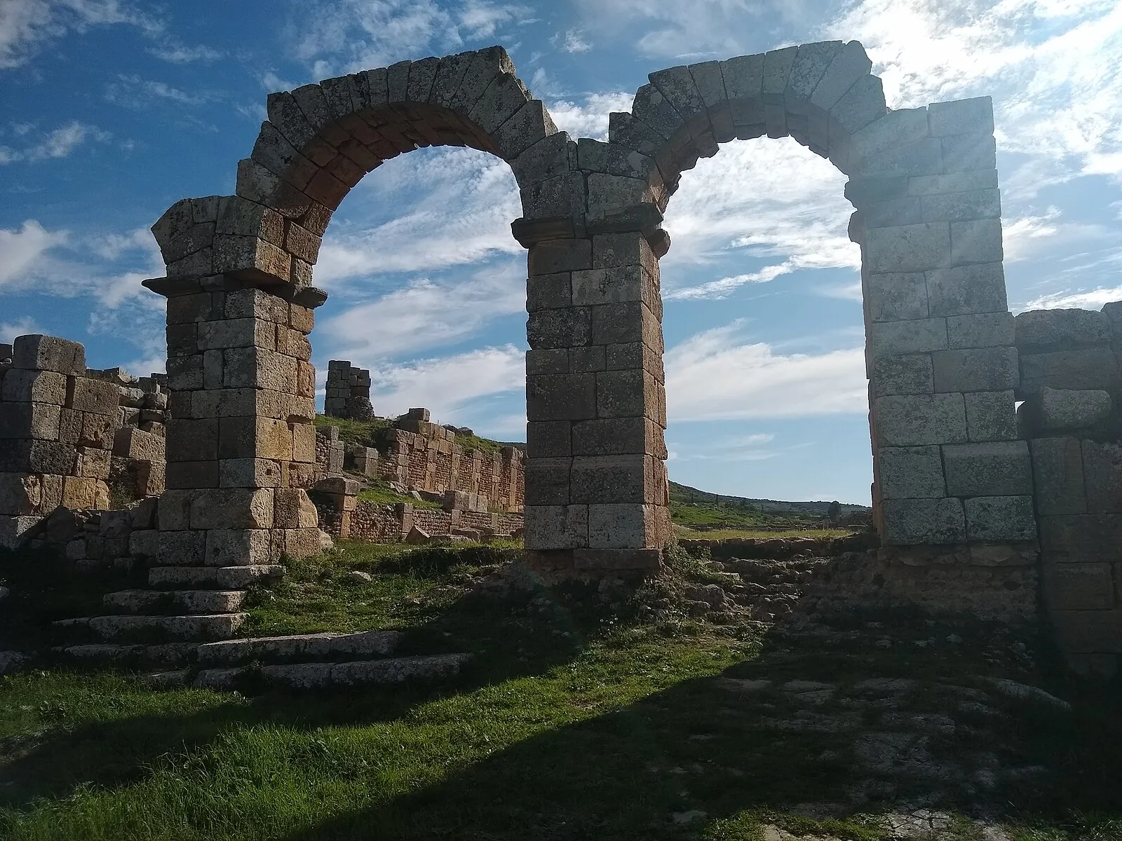 Théâtre Romain Khmissa (Ancient Thubursicum, Roman Theatre)