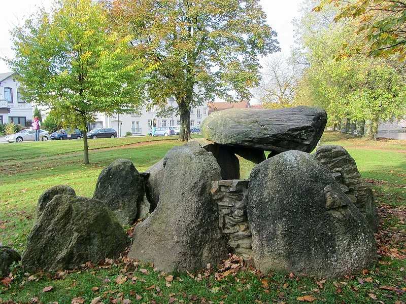 Schalkholz Passage Grave