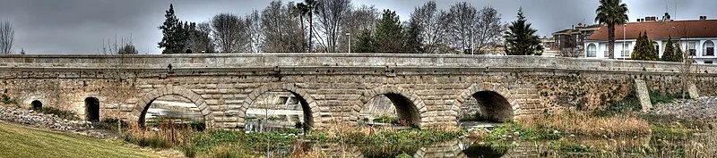 Albarregas Roman bridge
