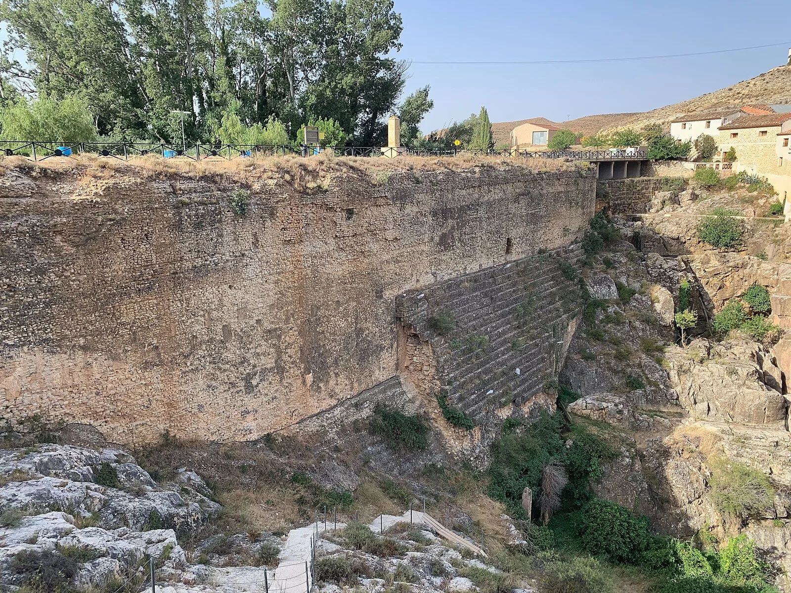 Almonacid de la Cuba Dam