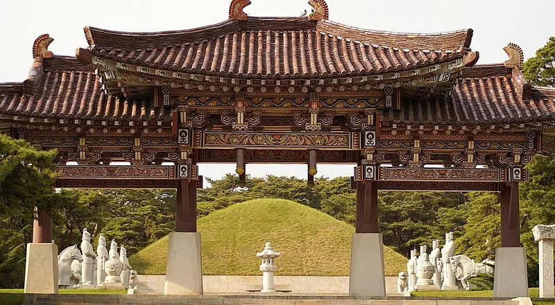 Tomb of King Tongmyong