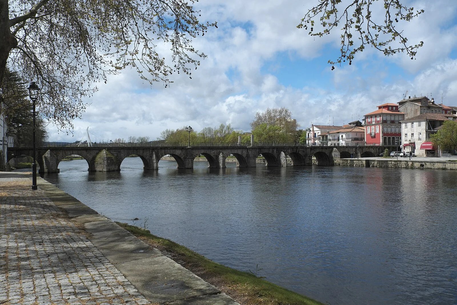 Trajan's Bridge, Chaves