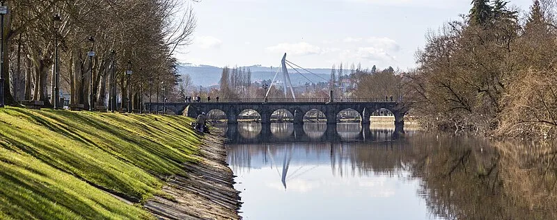 Trajan's Bridge, Chaves