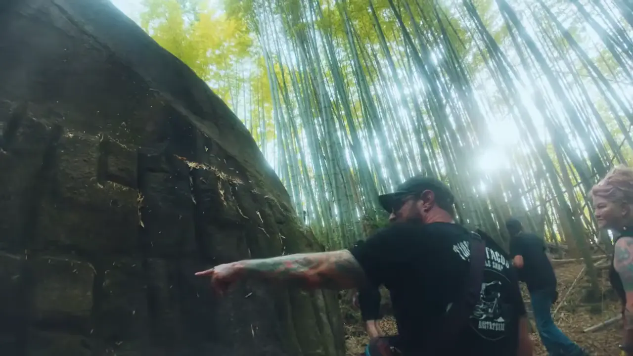 Masuda no Iwafune: Unfinished 800-ton granite megalith with two square holes