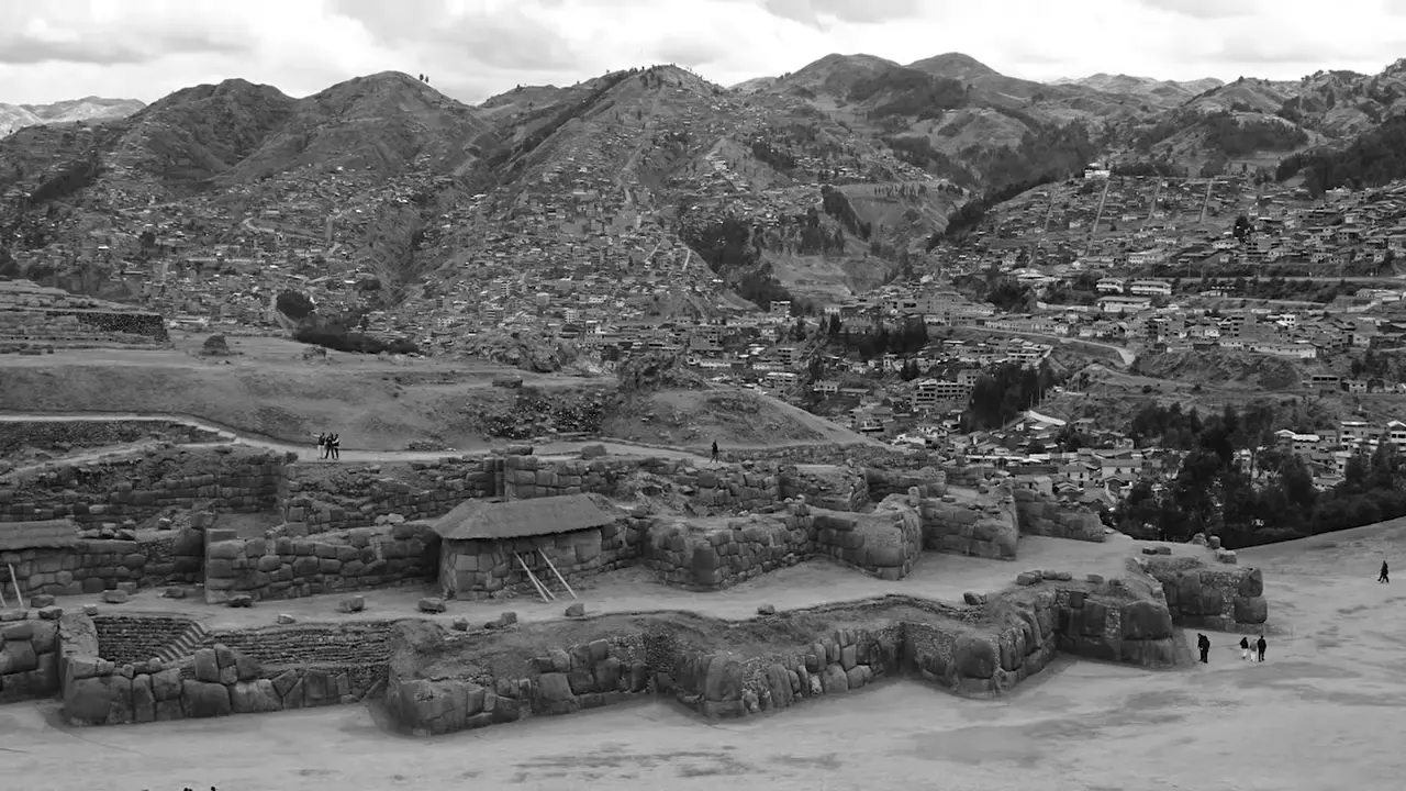 Rodadero diorite dome and natural springs drove Inca site selection