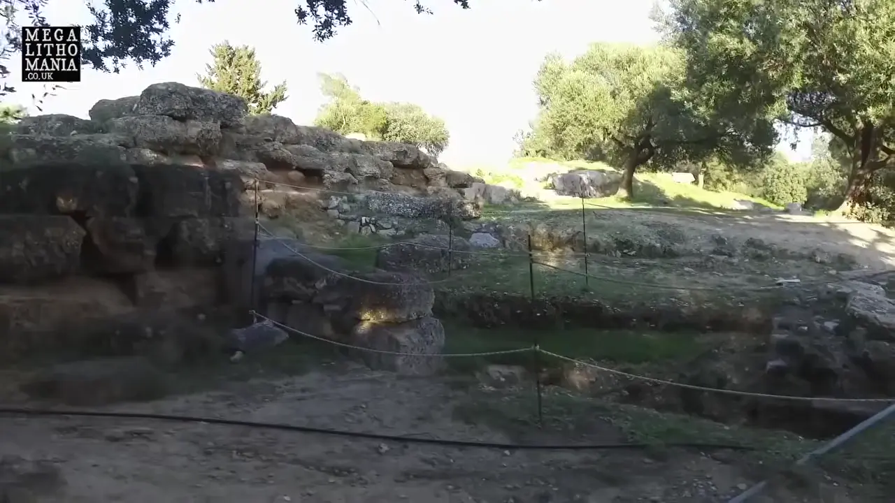 Archaeological Site of Pnyx Diateichisma dating controversy: 4th century BC or much older?