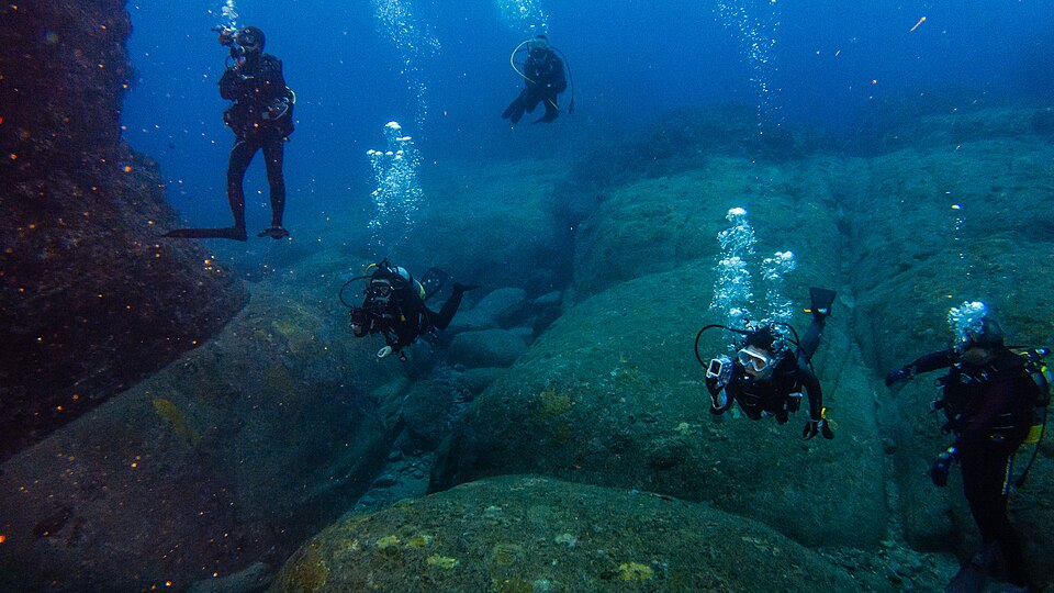 gallery:dd599d83|verified:yes|Yonaguni Monument DSC02814