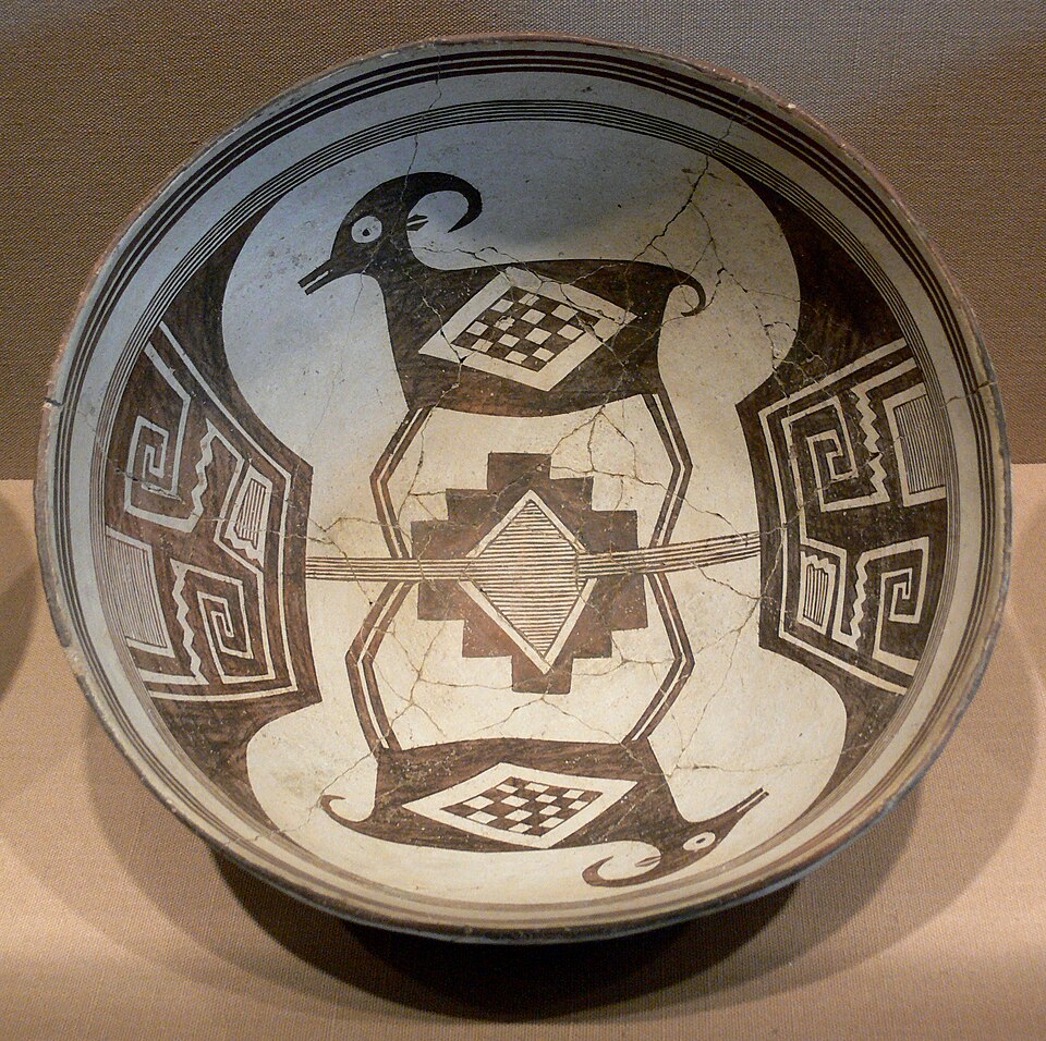 Mimbres Bowl with bighorn sheep and geometrical design 224 DMA 1990-215-FA