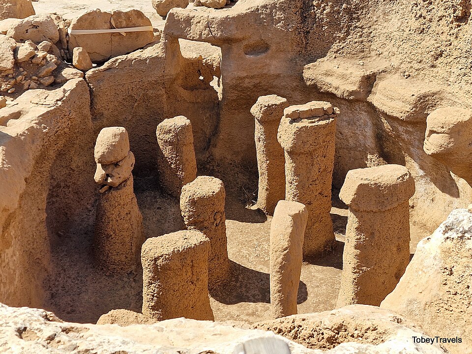 Structure AB, Pillars Shrine with Porthole Window to AD and Carved Head, Göbekli Tepe (Karahan Tepe), Turkey (2)