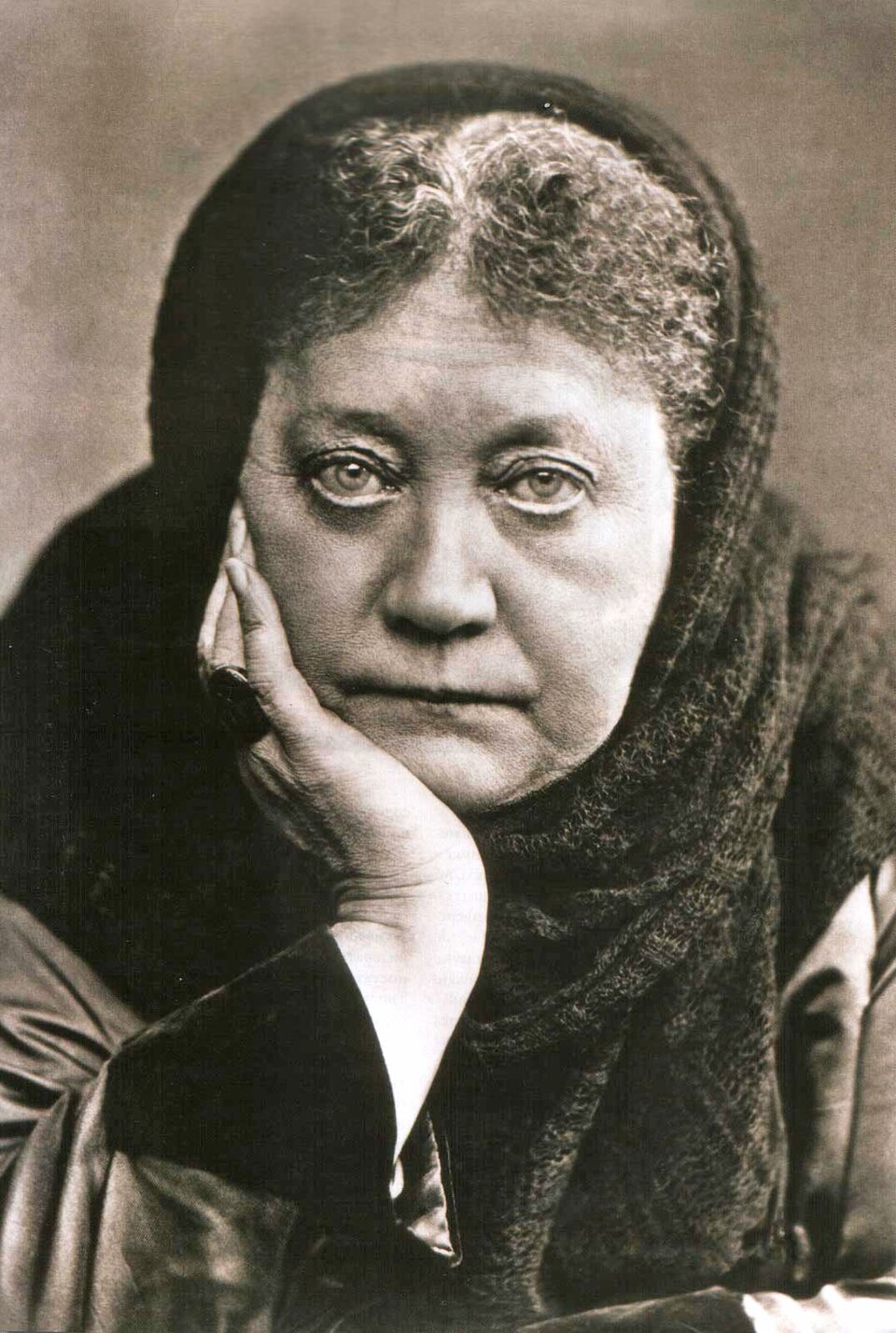 gallery:d8da33b5|verified:yes|Blavatsky.006