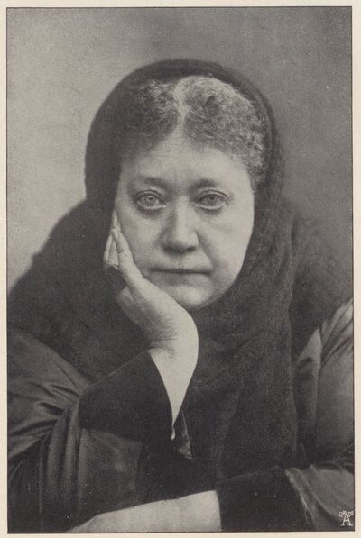 gallery:d8da33b5|verified:yes|Fotografie von Helena Petrovna Blavatsky