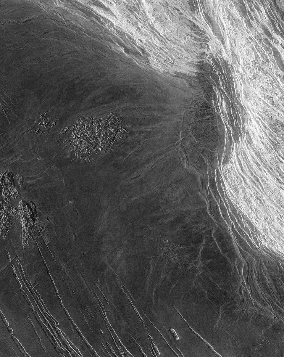 gallery:b6a27526|verified:yes|Maxwell Montes of planet Venus