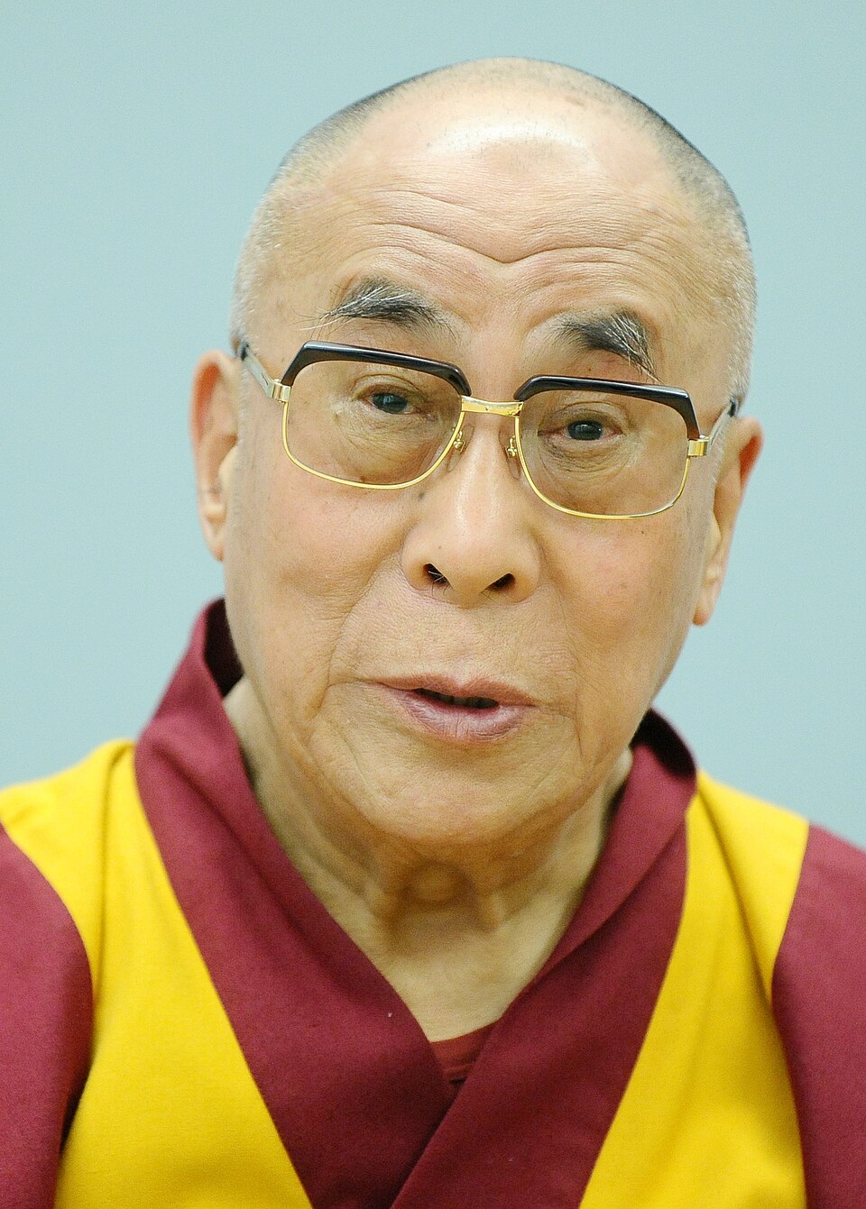 Tenzin Gyatso - Trento 2013 01