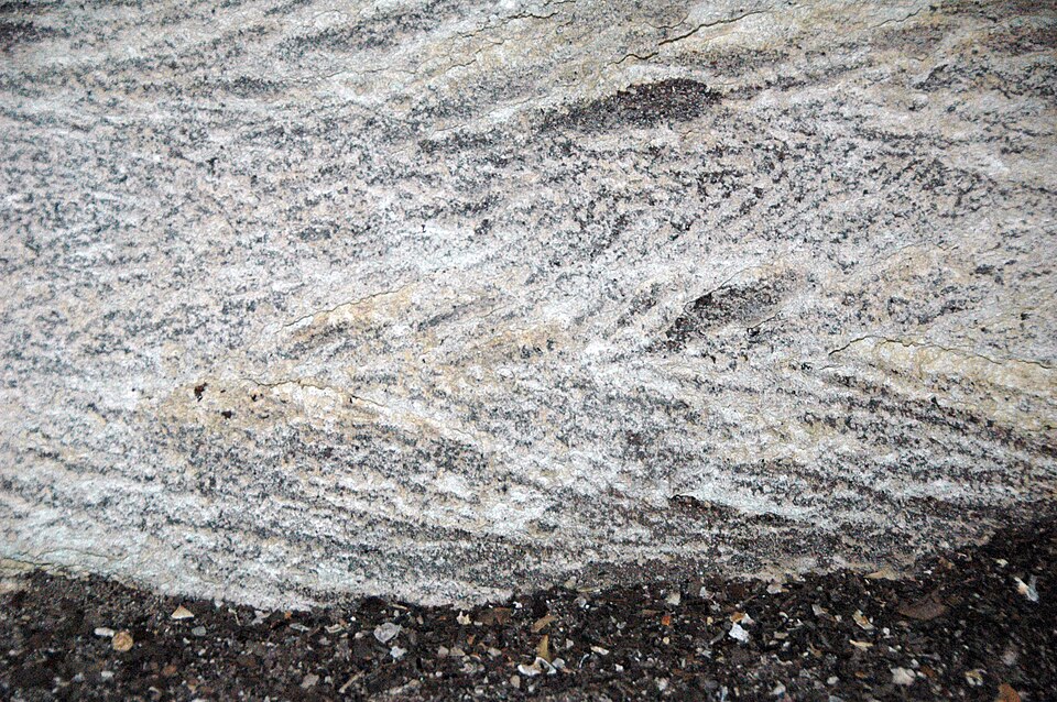 Pink Grotto - herringbone cross-stratified calcarenite limestone (San Salvador Island, Bahamas) 2