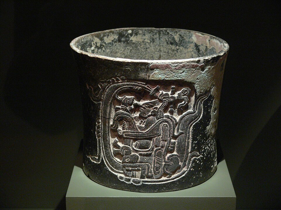 Maya cylindrical vessel DMA 149-1990-4