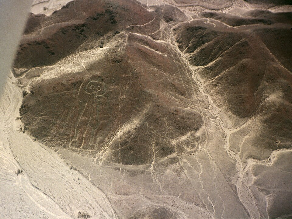 gallery:73ee4de2|verified:yes|Nazca-lineas-astronauta-c01